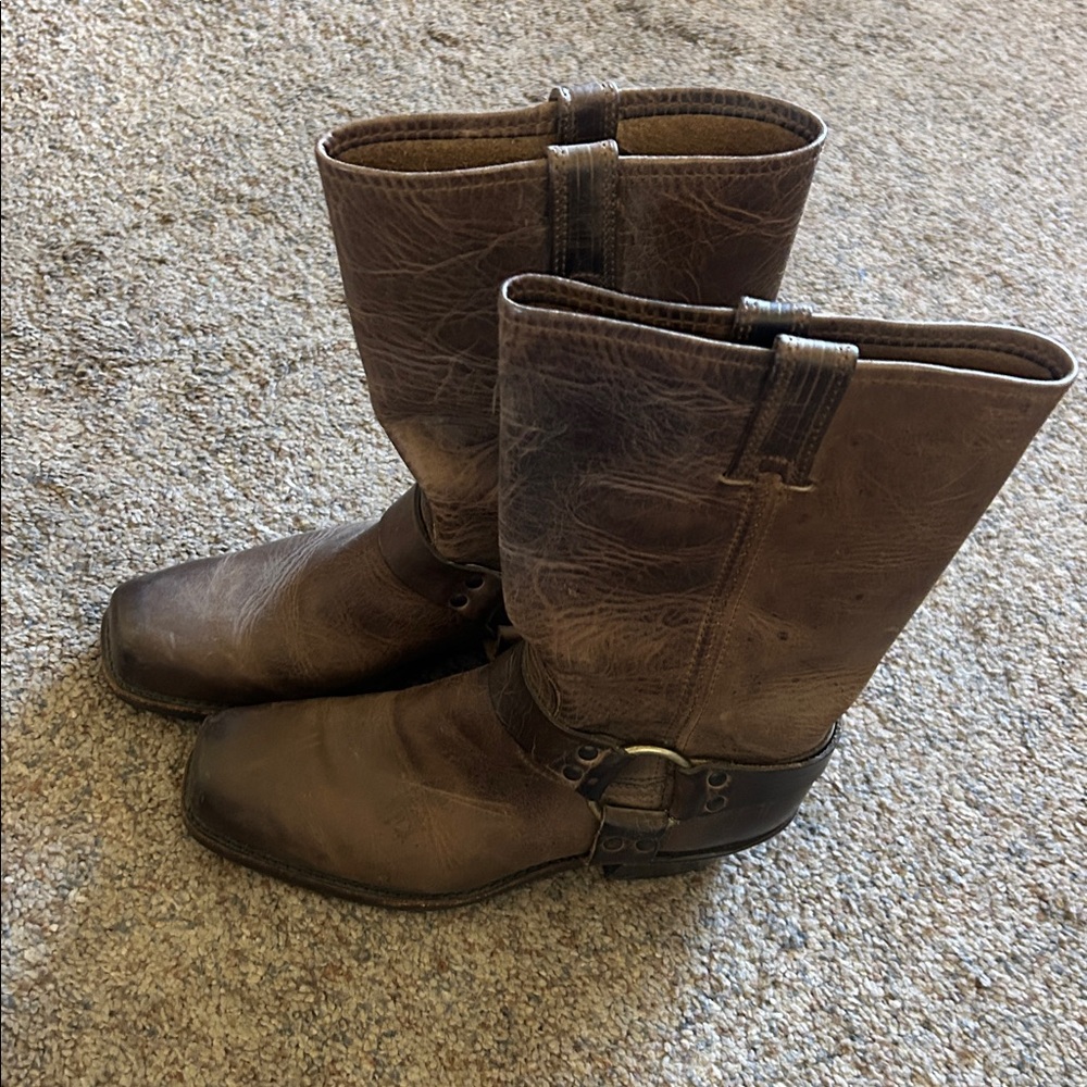 FRYE Harness 12R Women’s Leather Mid-Calf Boots Color: Smoke Size: 9 M - Picture 12 of 12